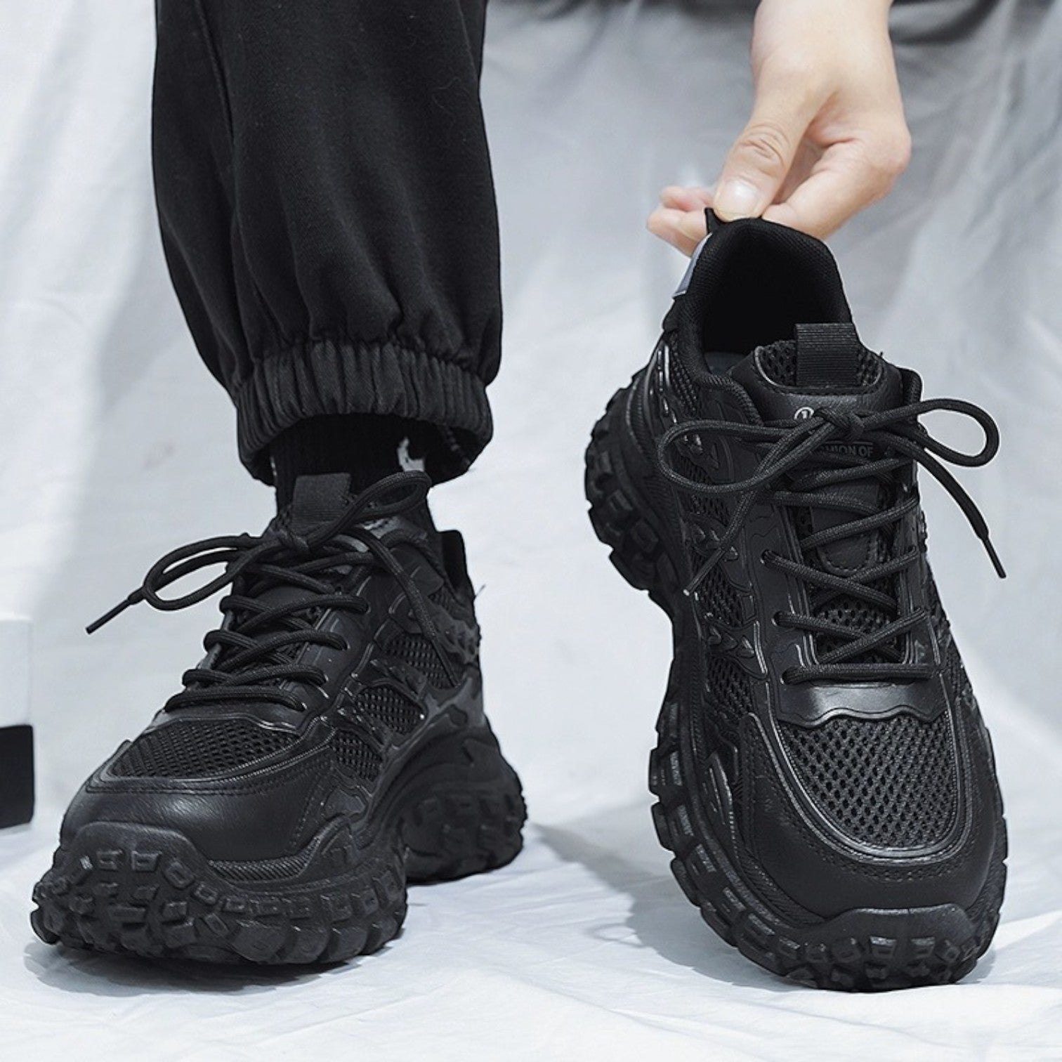 Кецове Obsidian Surge