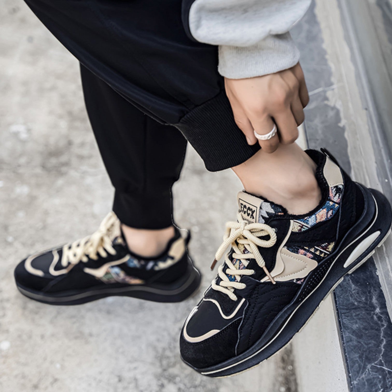 Кецове Black Motive