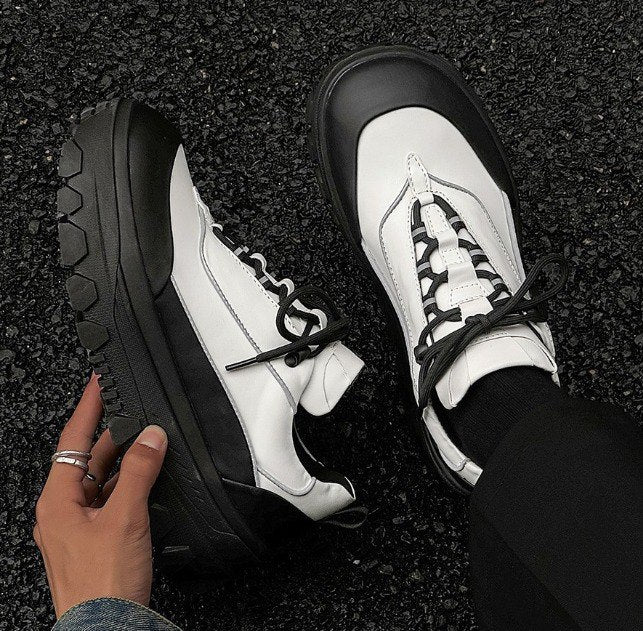 White 'Glacier Trail' sneakers
