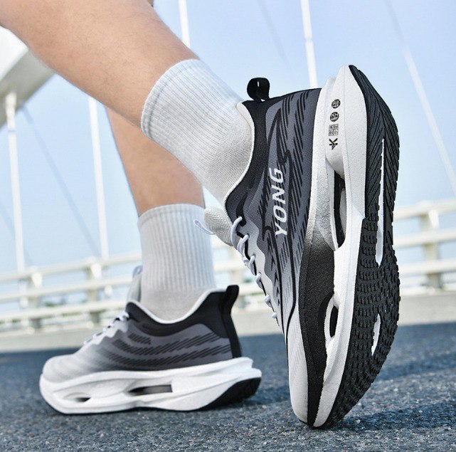 Unisex Black and White Running Shoes