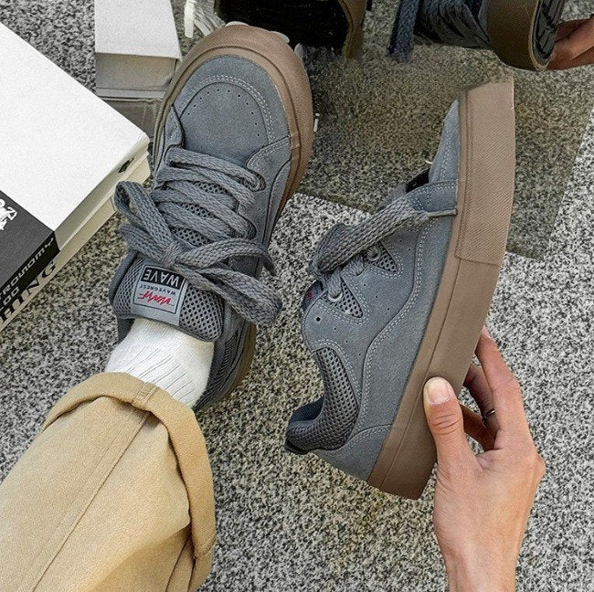 Unisex Upland Suede Bungee Cord/Dark Grey