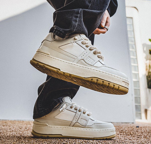 Chai Mens Buffalo Trainers