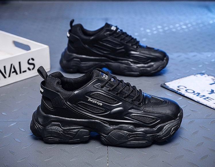 Black Chunky Men's Sneakers